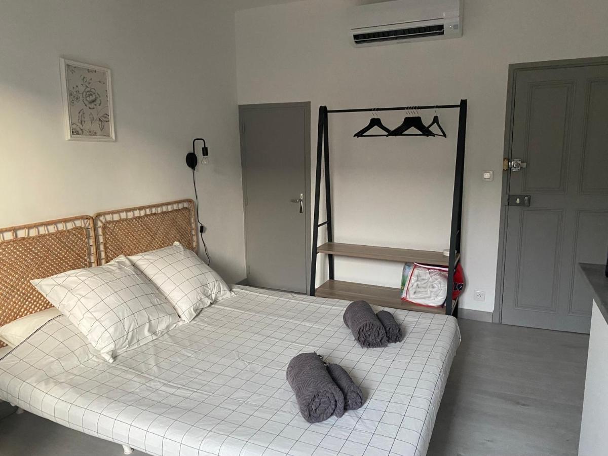 Le Studio En Provence Saint Didier  Zewnętrze zdjęcie